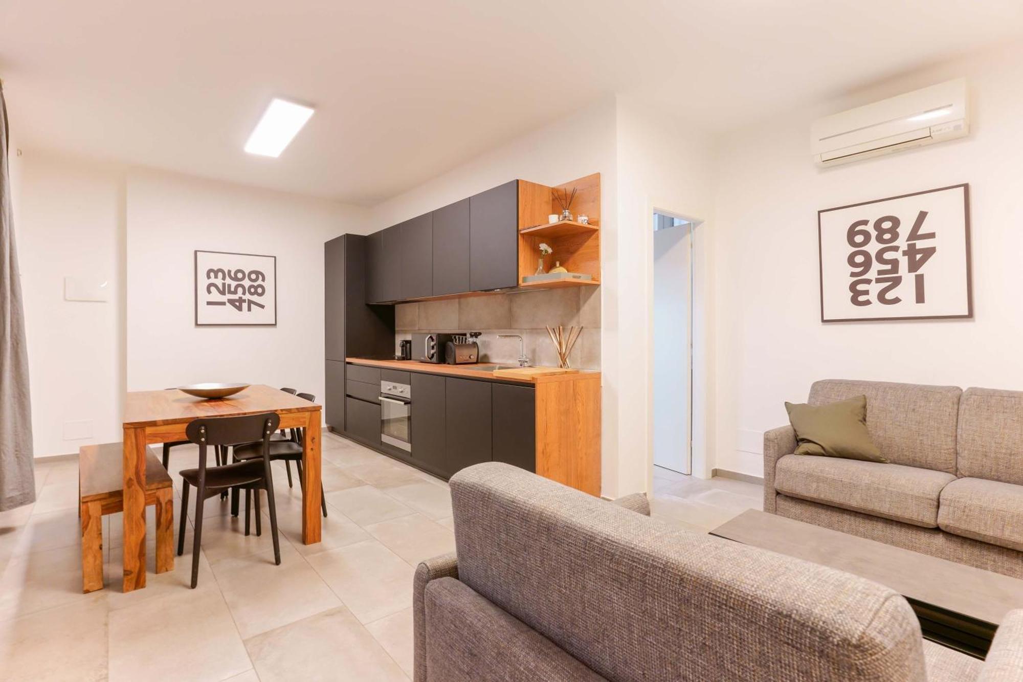 Sette Chiese Apartments Болоня Екстериор снимка