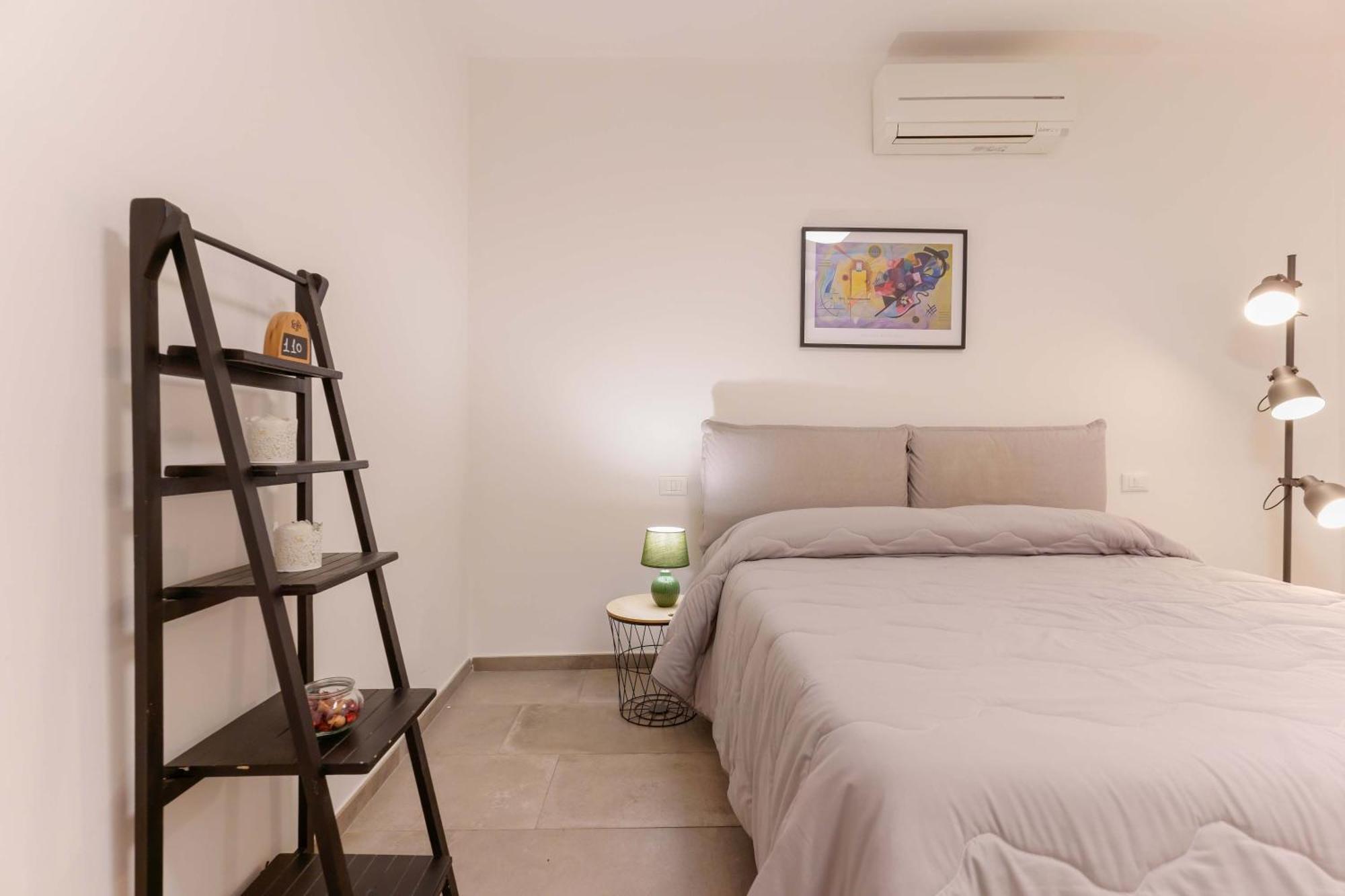 Sette Chiese Apartments Болоня Екстериор снимка
