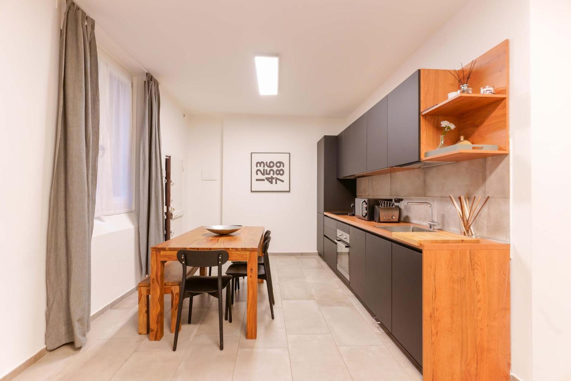 Sette Chiese Apartments Болоня Екстериор снимка